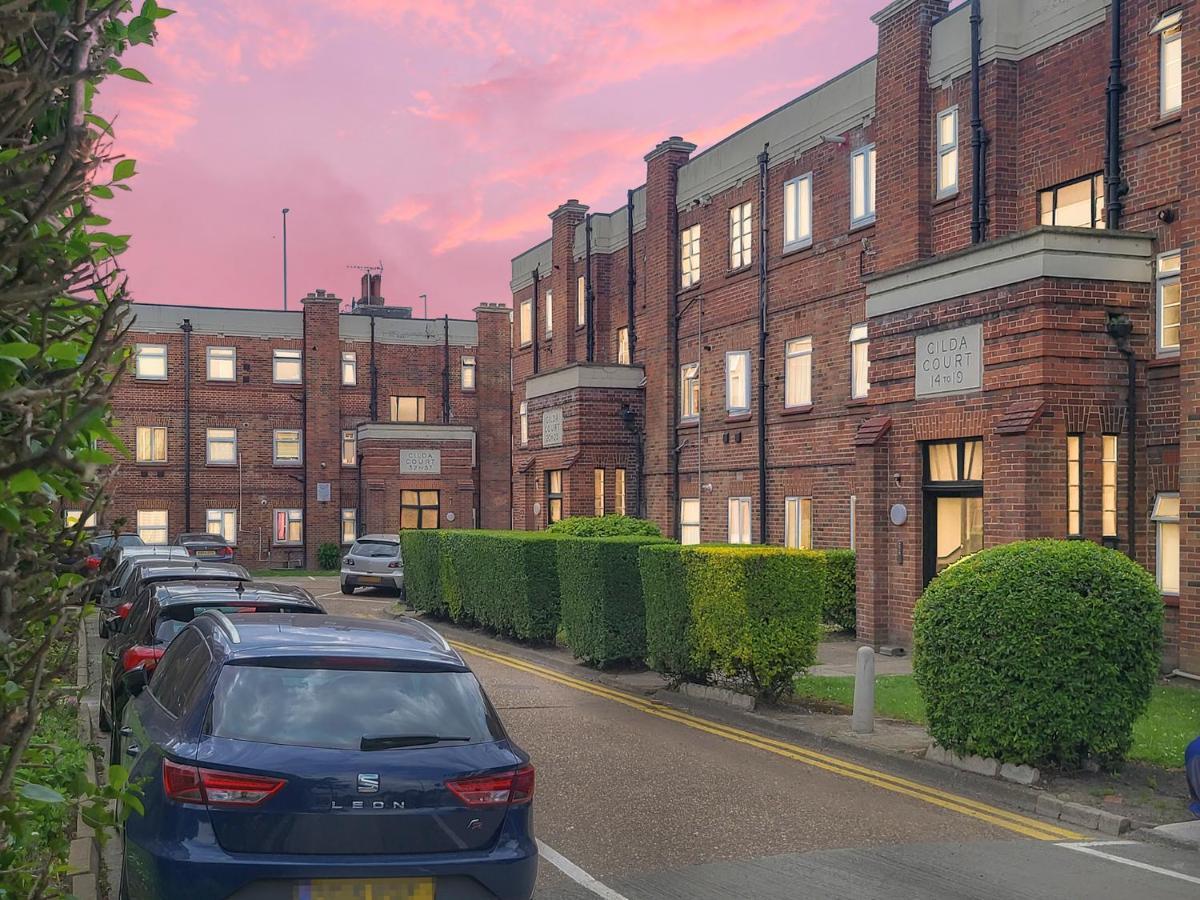 Great Spacious 2 Bedroom Flat Hendon Eksteriør billede