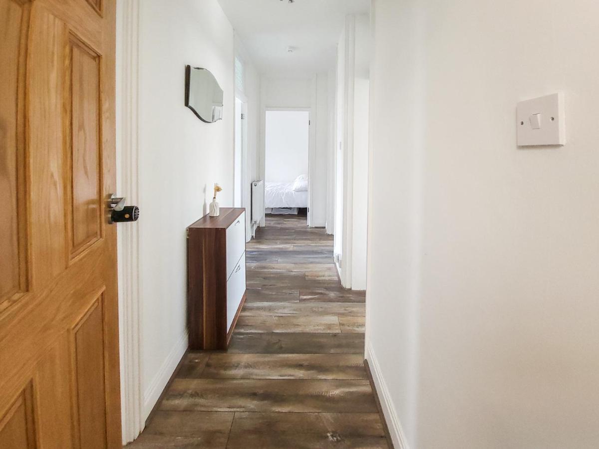 Great Spacious 2 Bedroom Flat Hendon Eksteriør billede