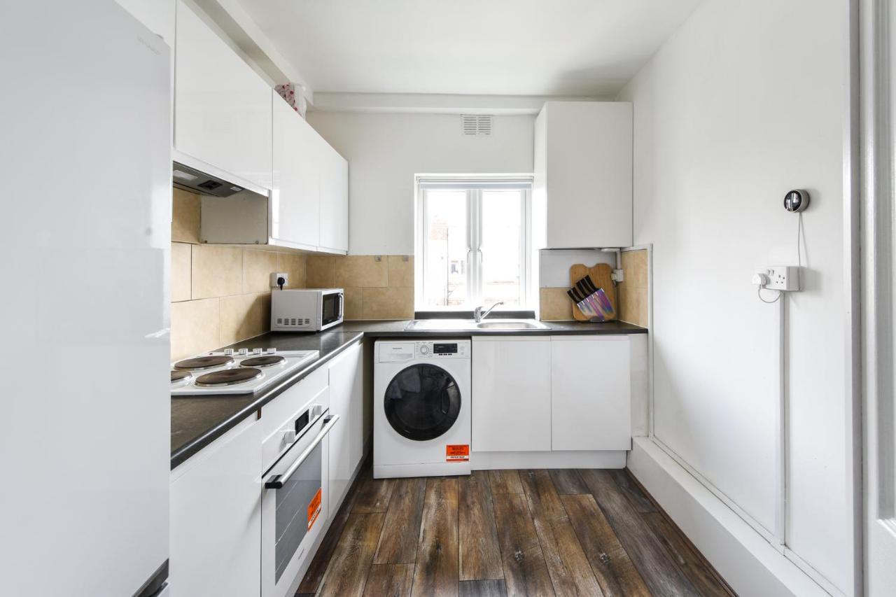 Great Spacious 2 Bedroom Flat Hendon Eksteriør billede